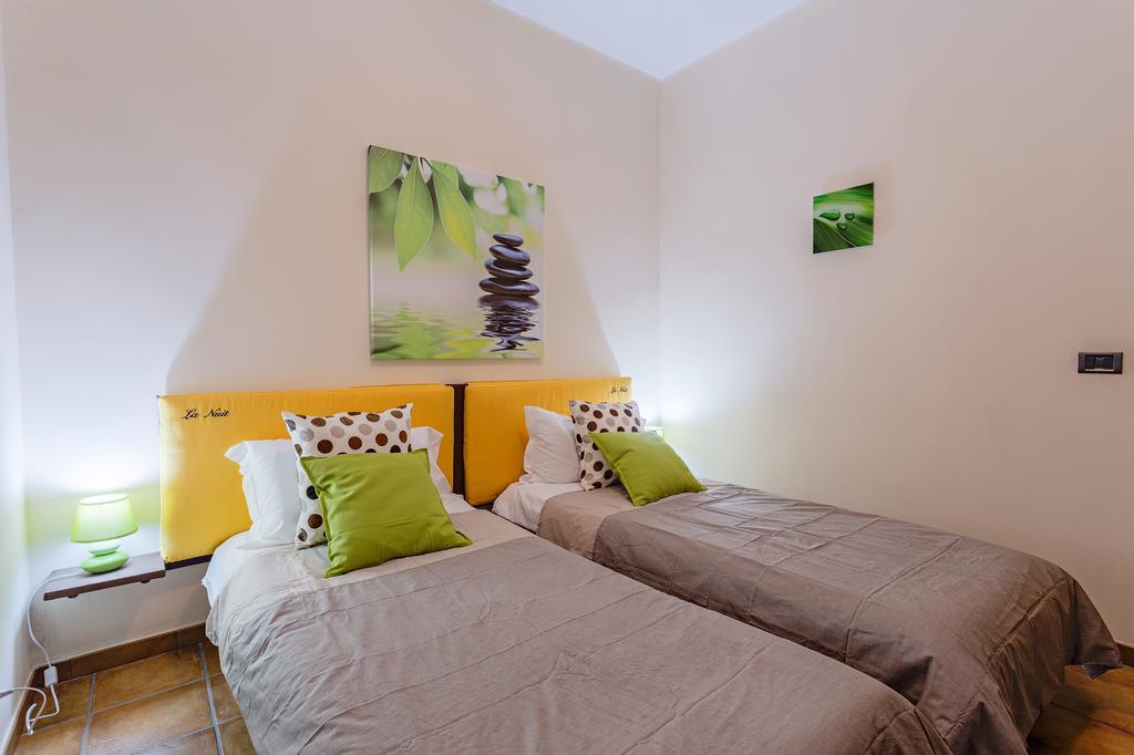 La Nuit Bed & Breakfast บารี ห้อง รูปภาพ